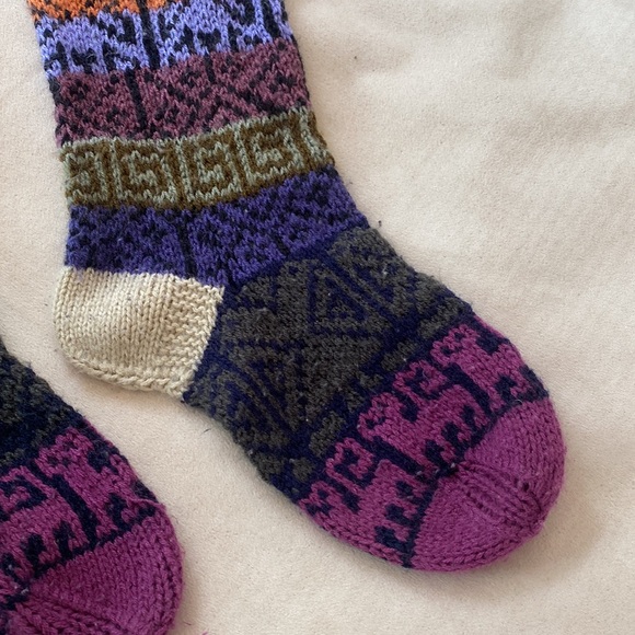 Peruvian hand knitted socks, knee heigth, size 9/10 large, beautiful colors - Picture 4 of 6